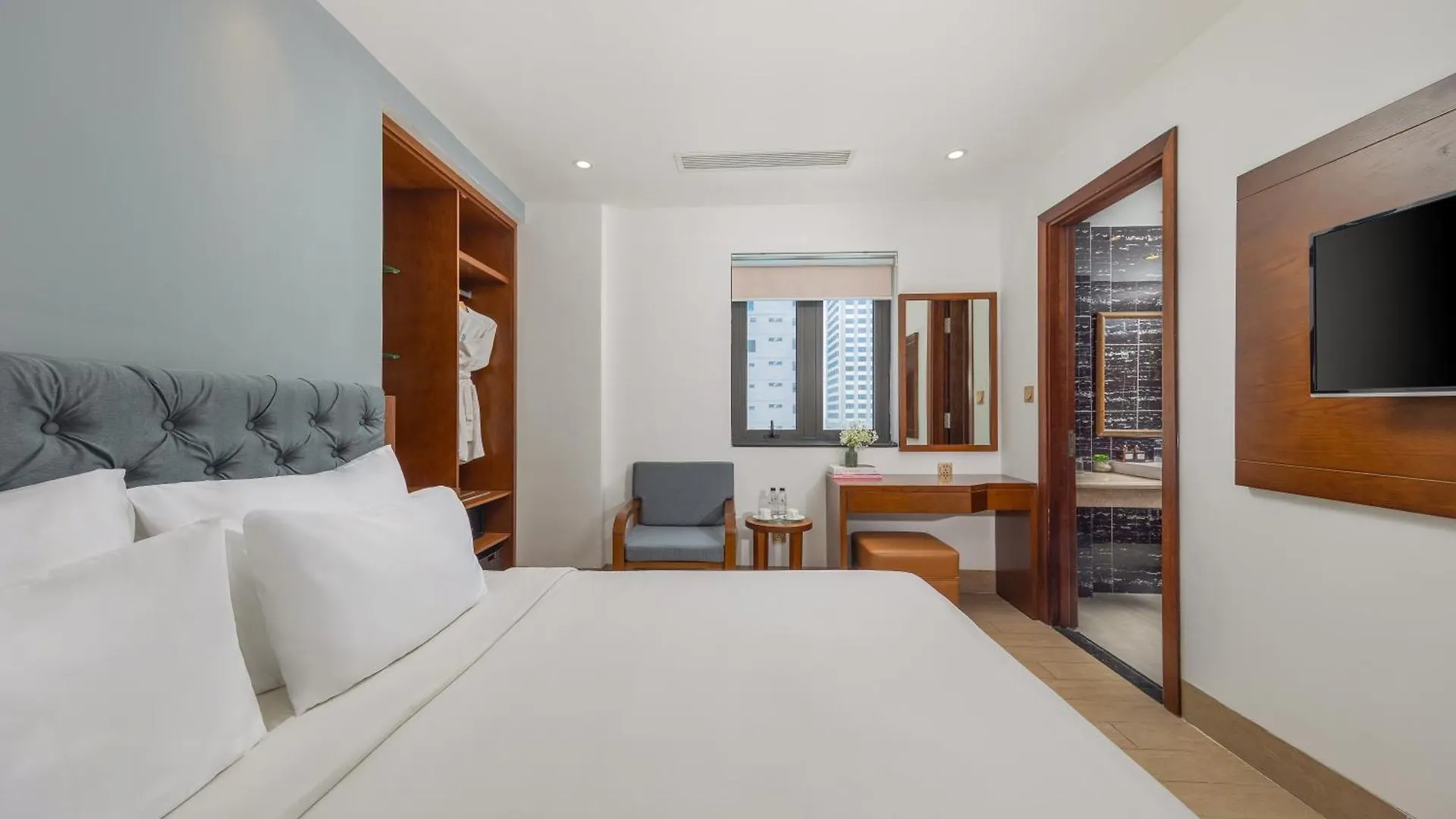 Sana Da Nang Beach Hotel